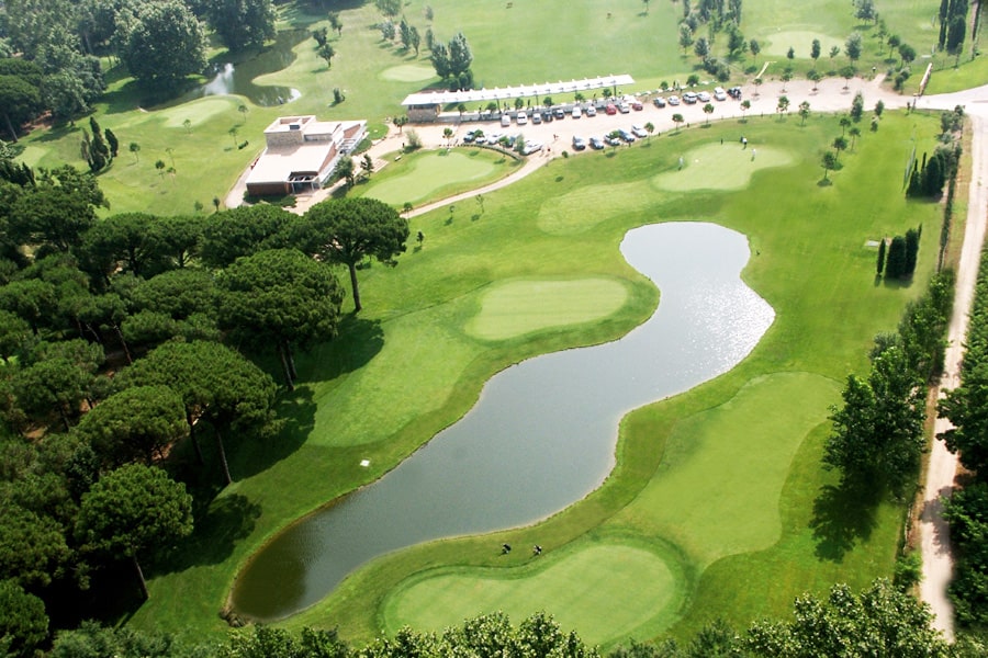 A local par-3 pitch-and-putt golf facility offering a driving range