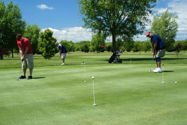 Par-3 pitch-and-putt golf course with short holes